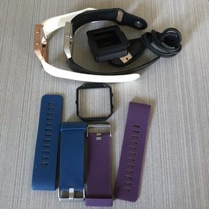 Fitbit Blaze wrist straps, frames and charger